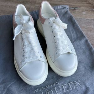 Women's Oversized Sneaker in Patchouli